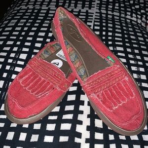 Brand new Sanuk slip-on shoes